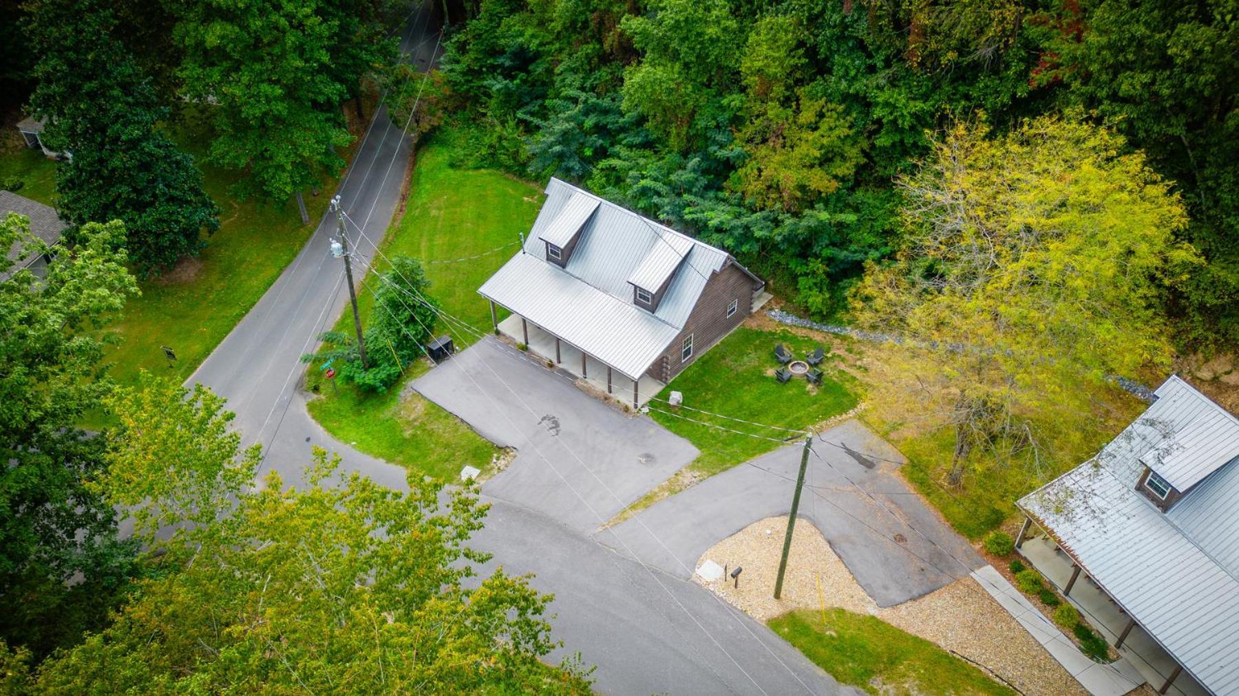 Bear Clubhouse Hot Tub, 1Mile From The Parkway, 900 In Free Tickets! Pigeon Forge Exterior foto