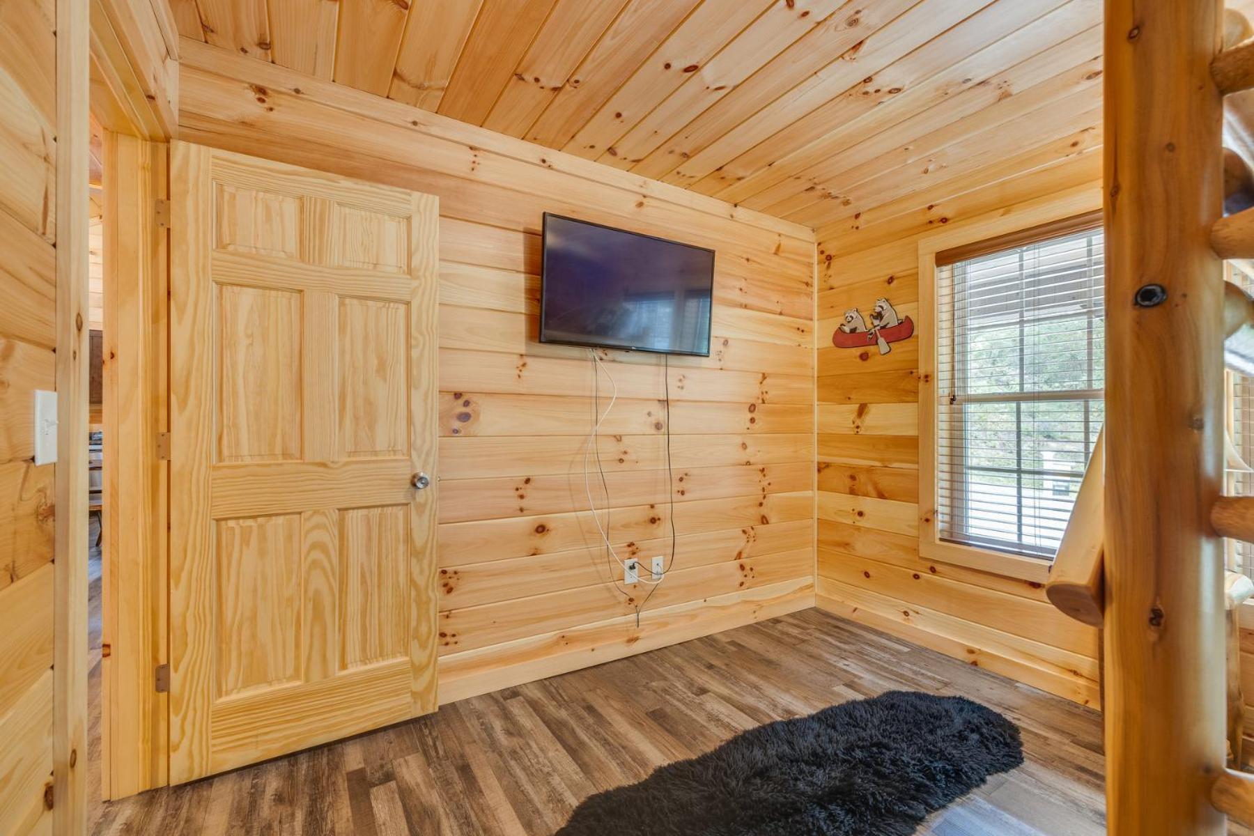 Bear Clubhouse Hot Tub, 1Mile From The Parkway, 900 In Free Tickets! Pigeon Forge Exterior foto
