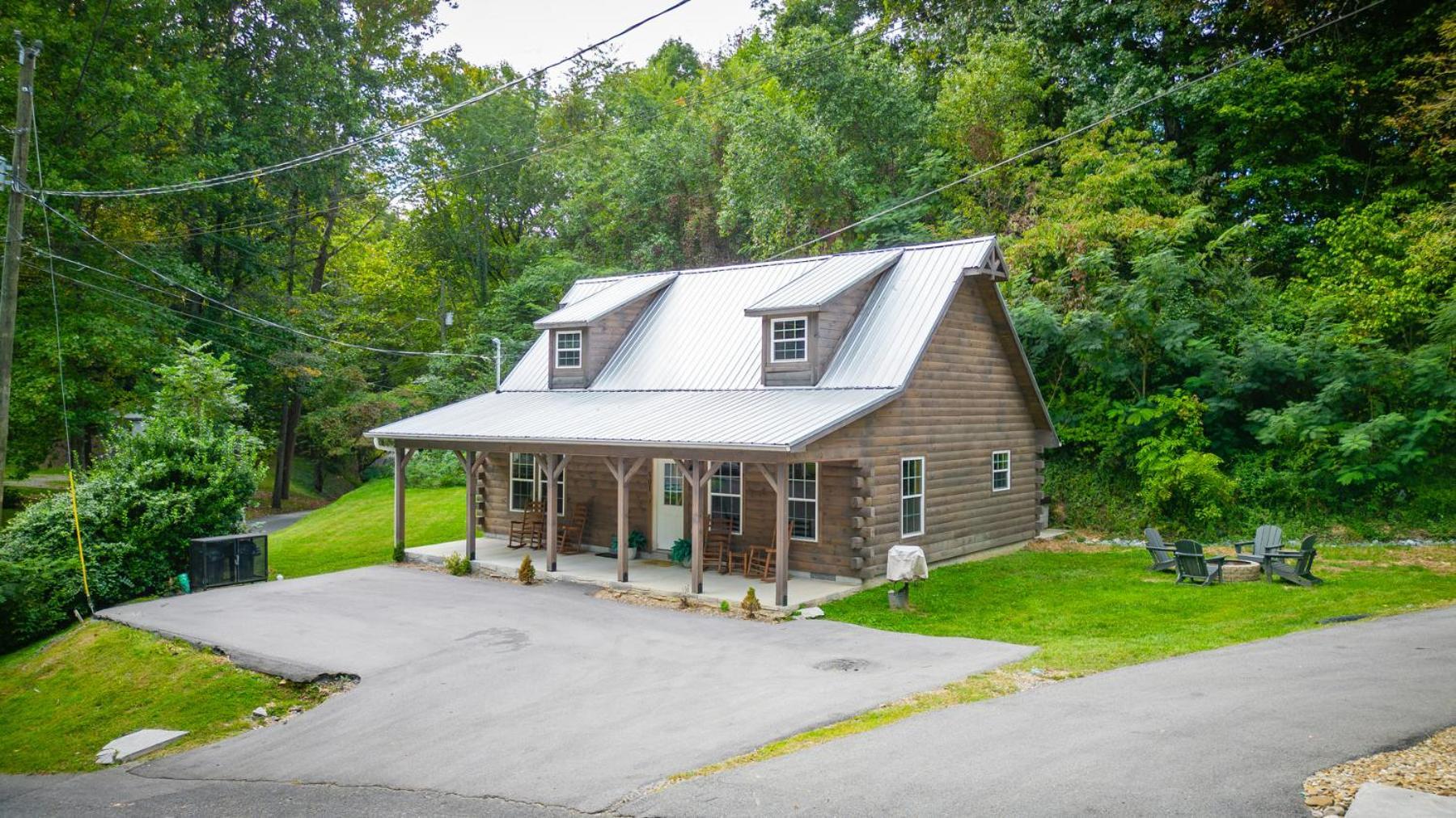 Bear Clubhouse Hot Tub, 1Mile From The Parkway, 900 In Free Tickets! Pigeon Forge Exterior foto