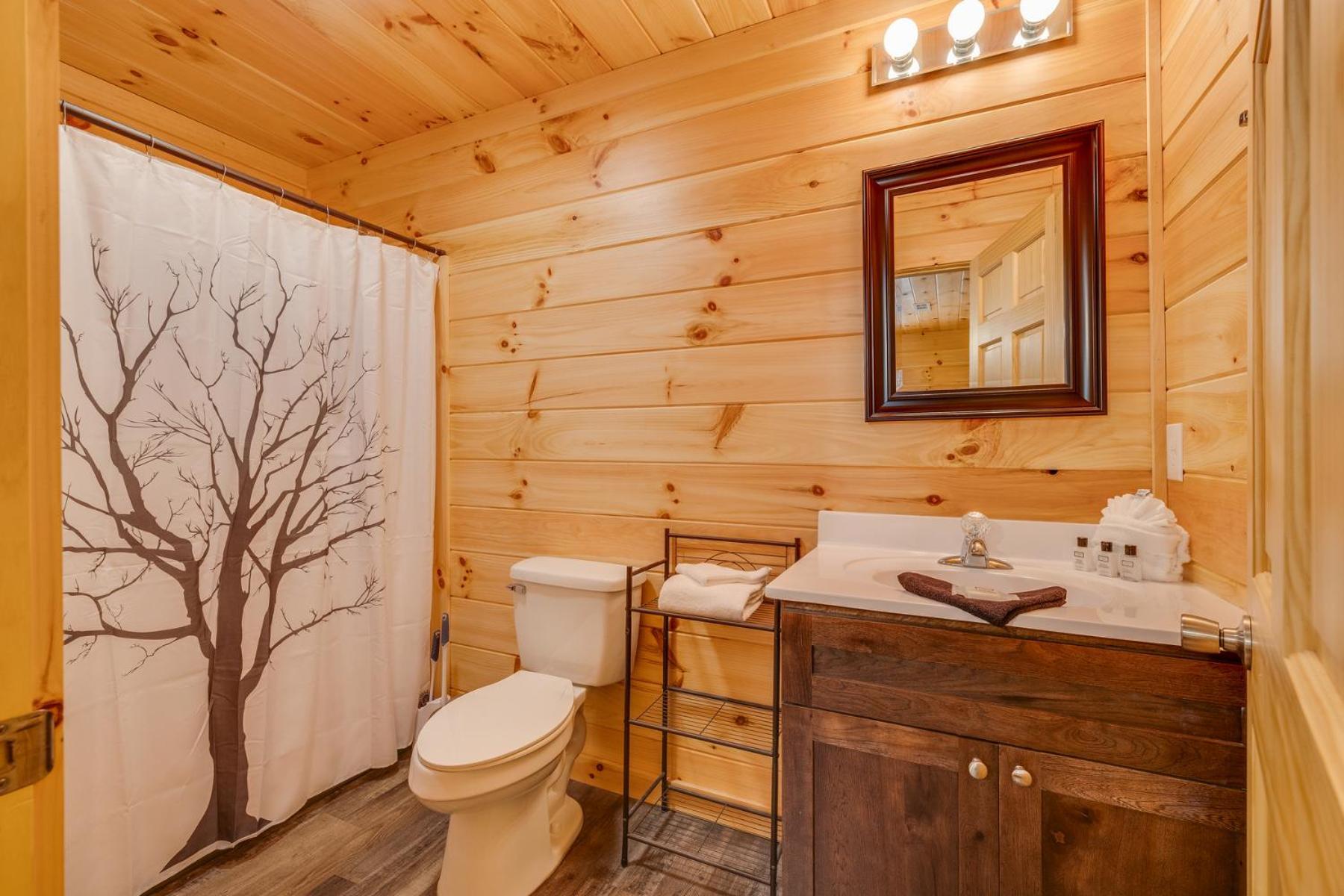 Bear Clubhouse Hot Tub, 1Mile From The Parkway, 900 In Free Tickets! Pigeon Forge Exterior foto