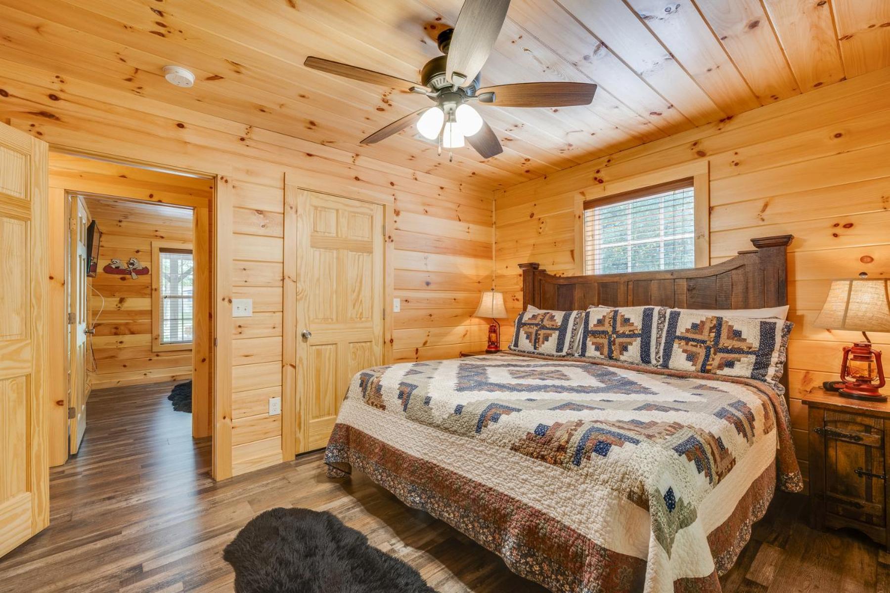 Bear Clubhouse Hot Tub, 1Mile From The Parkway, 900 In Free Tickets! Pigeon Forge Exterior foto